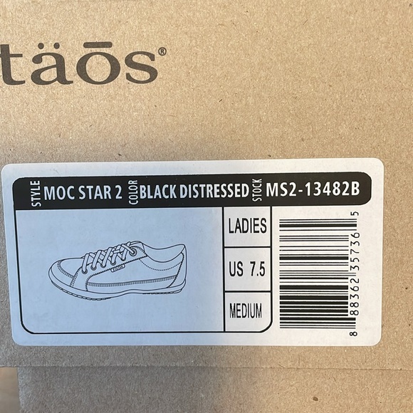 NWOT in box Black Distressed Taos size 7.5 tennis shoes. - Picture 7 of 7